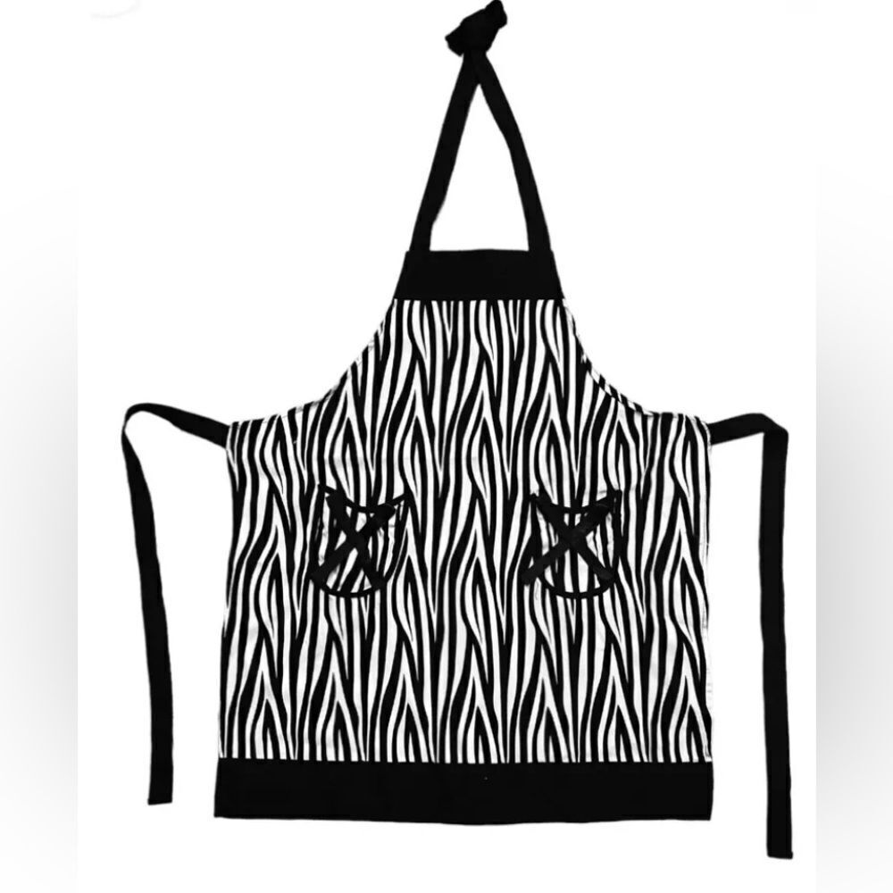 Gourmet Club hostess zebra bib apron.  Closed stock
